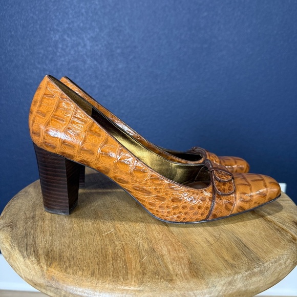 Enzo Angiolini Brown Croc-Embossed Heels - Picture 5 of 8